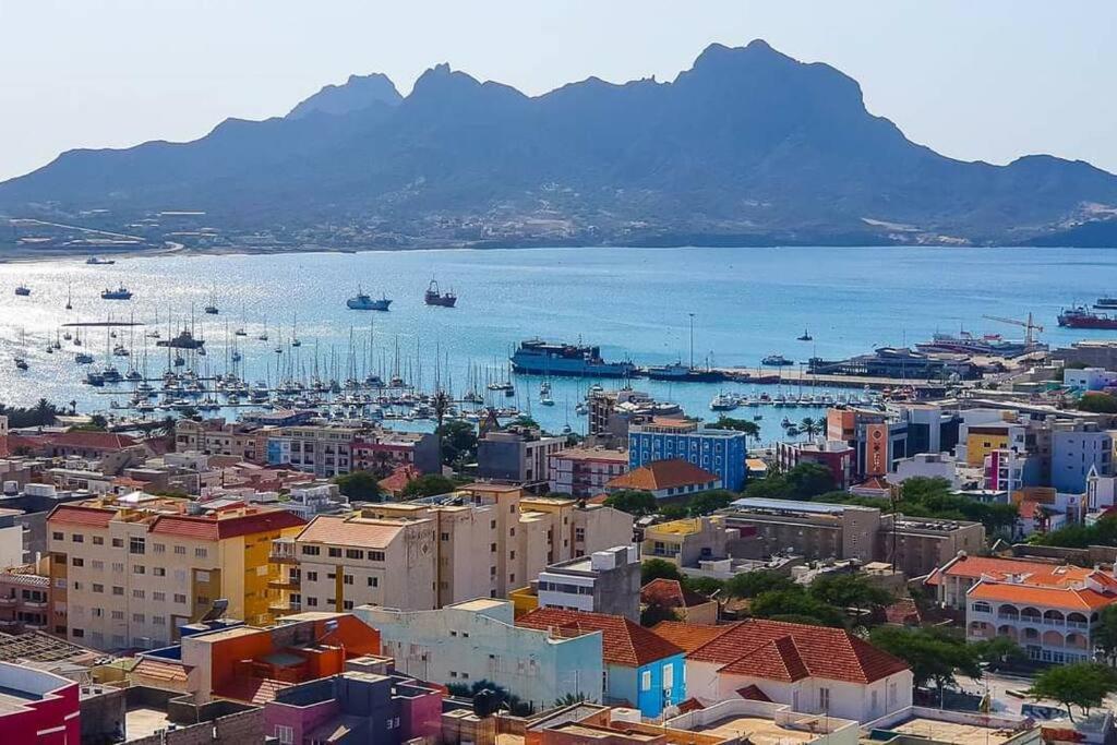 Lovely Apartment In Mindelo City Center المظهر الخارجي الصورة
