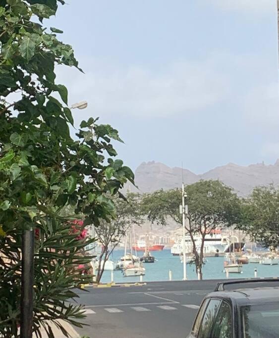Lovely Apartment In Mindelo City Center المظهر الخارجي الصورة